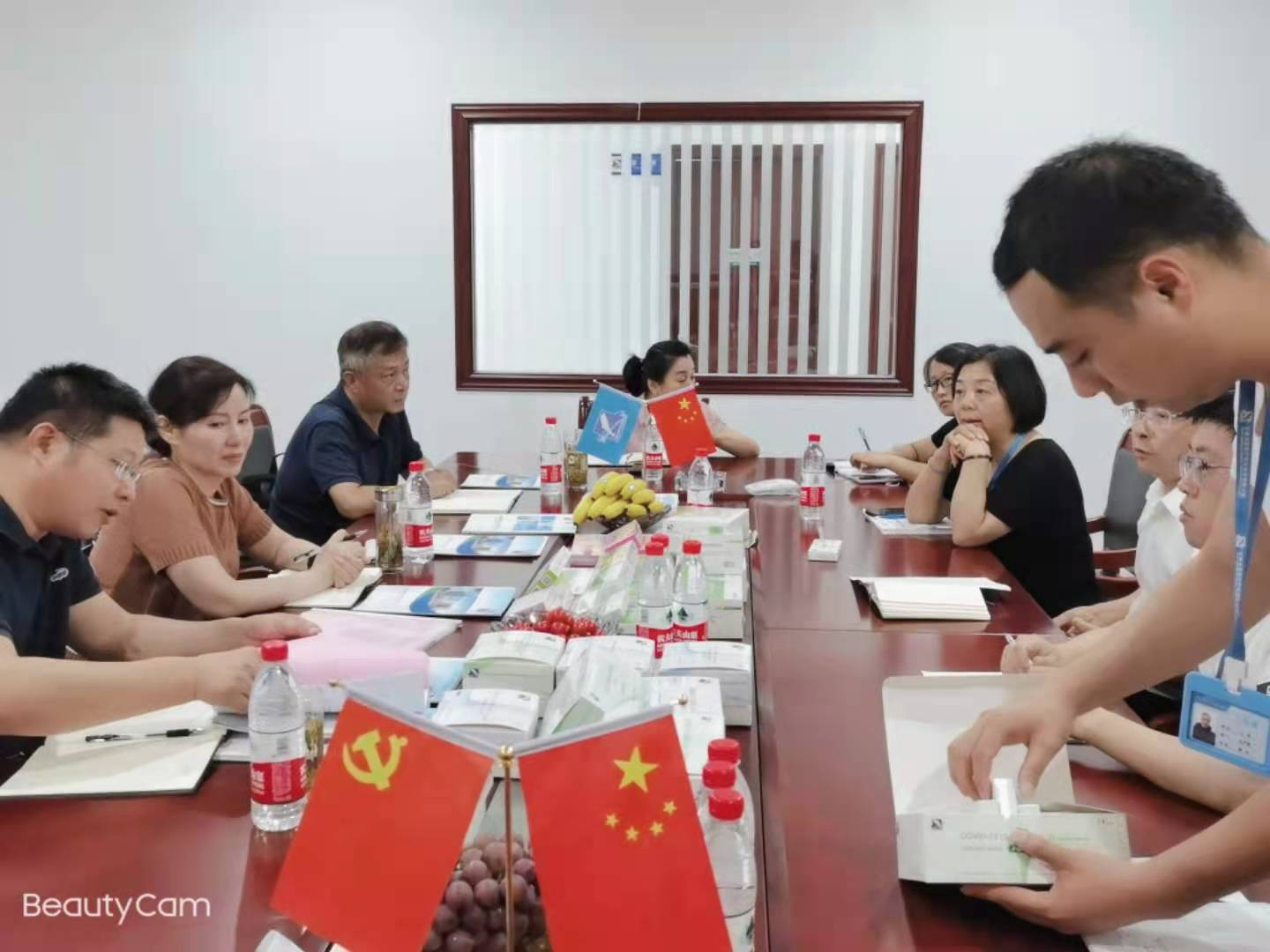 省藥品監(jiān)督管理局第一分局局長張淼一行蒞臨深藍(lán)醫(yī)療考察調(diào)研