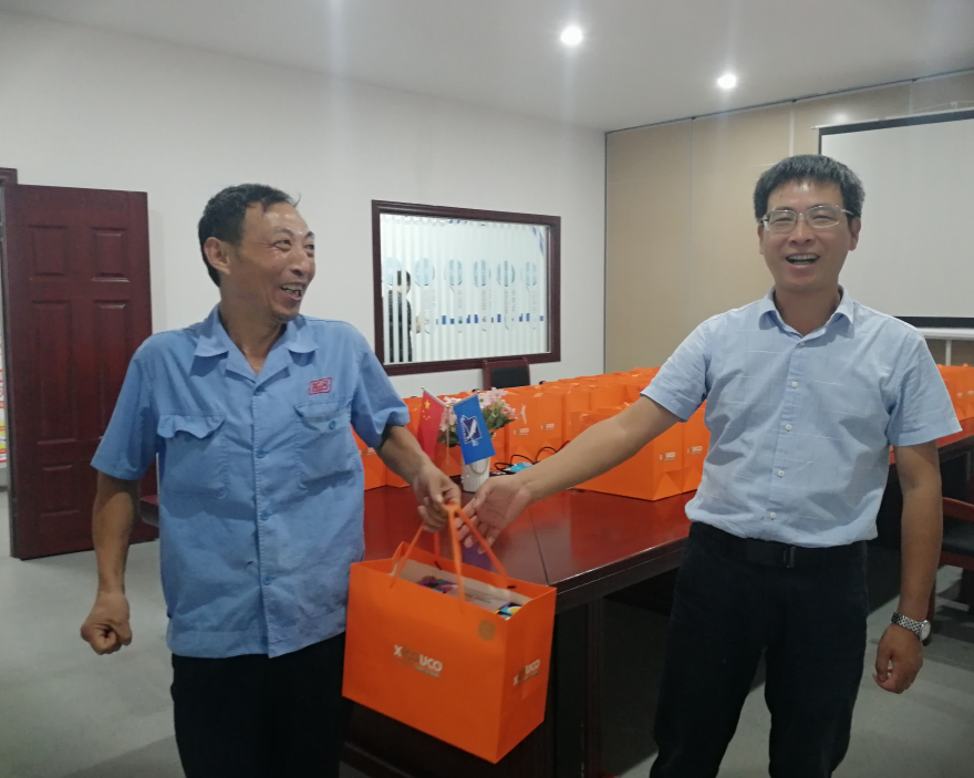 月滿中秋 禮承心意 | 深藍(lán)醫(yī)療發(fā)放中秋福利ing